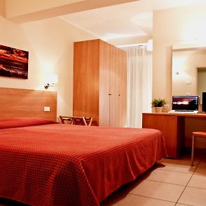 Camera con letto king size