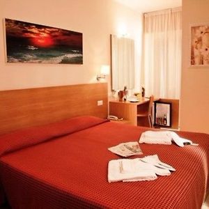 Camera con letto king size